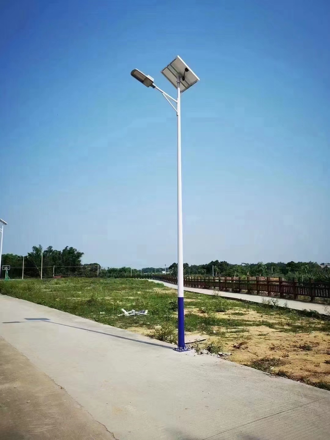 炬阳照明分享太阳能路灯安装过程中的注意事项
