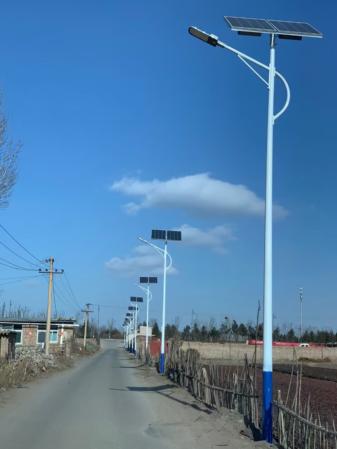 太阳能路灯能使用多长时间来听听陕西路灯厂家的解读